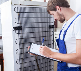 Refrigerator Repair Technician